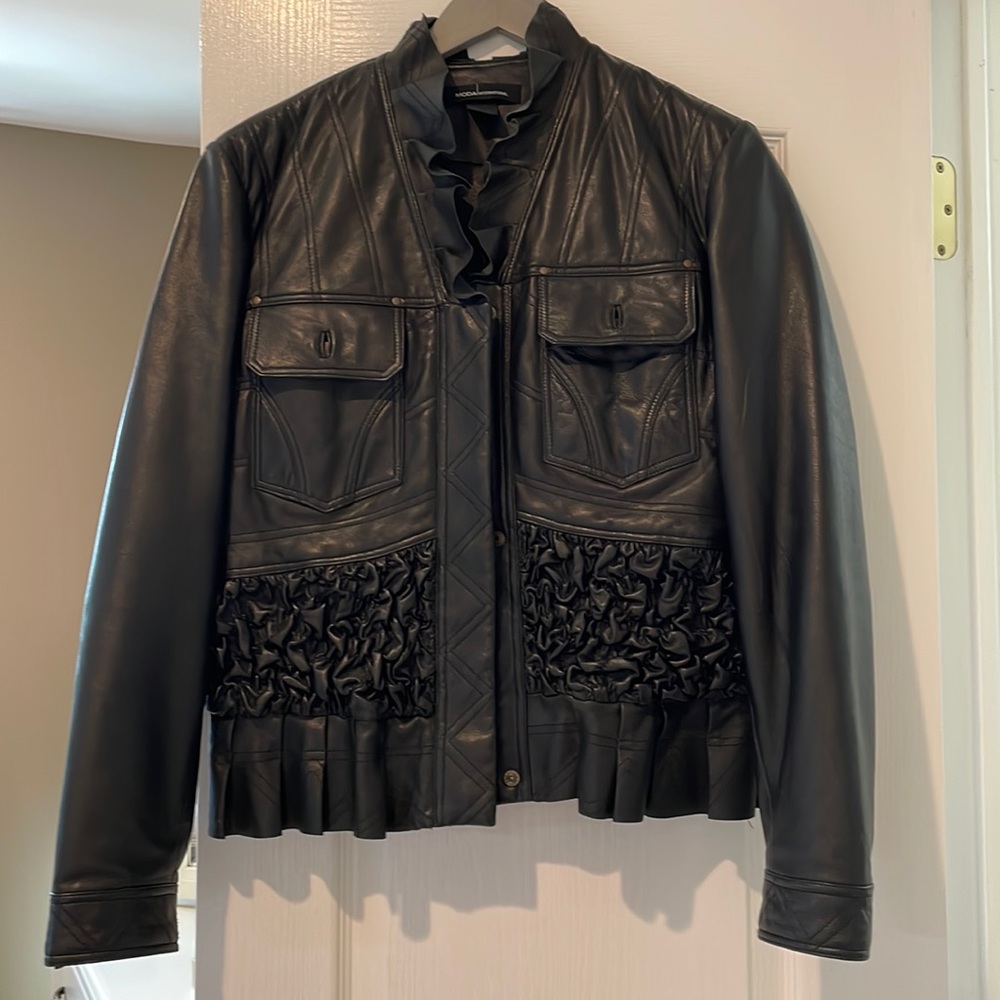 Moda International Woman Leather Jacket